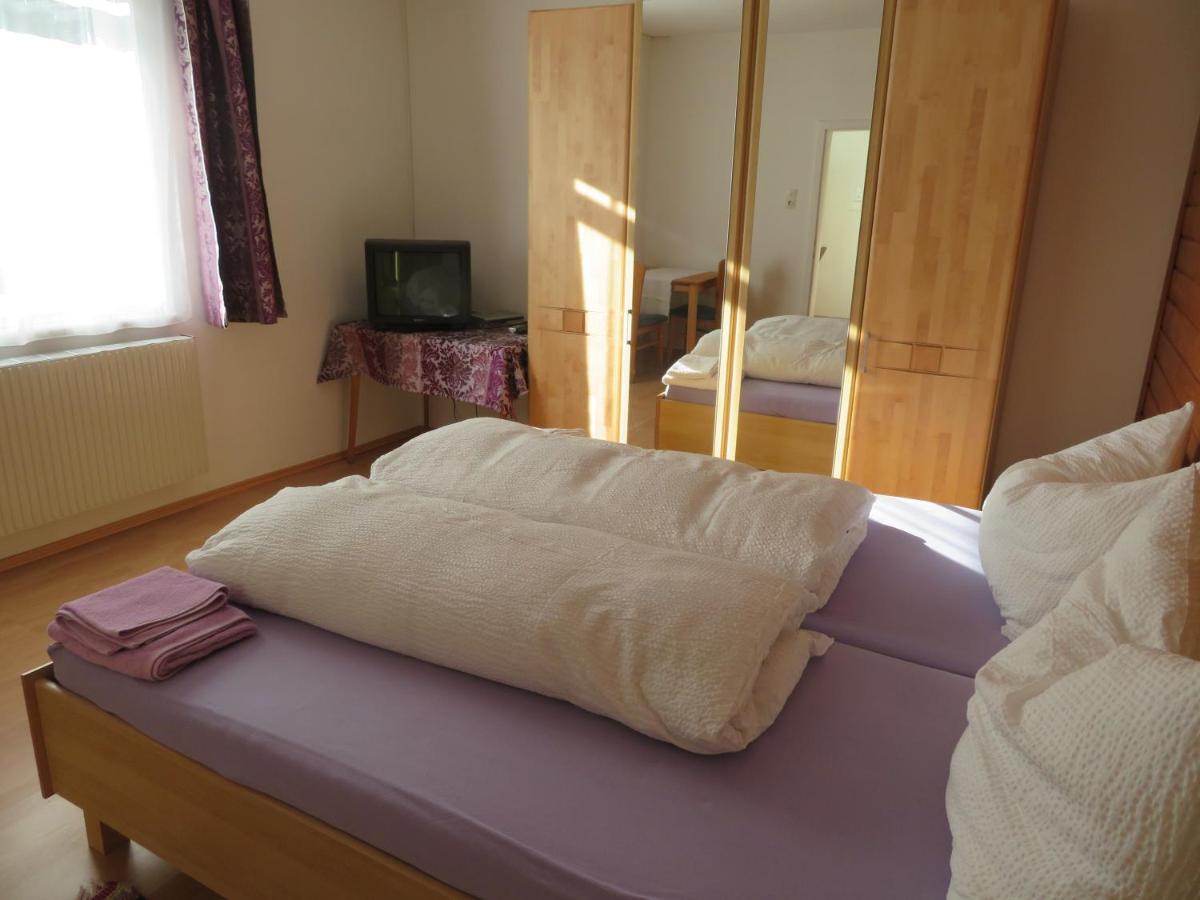 Haus Irmi Bed and Breakfast Knittelfeld Eksteriør billede